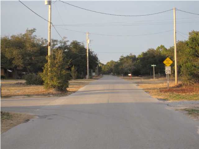 LOT 8 PRADO ST, NAVARRE, FL 32566 (MLS # 530492)