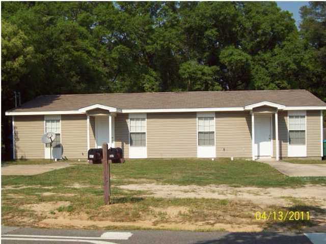 865/867 BRETT ST S, CRESTVIEW, FL 32539 (MLS # 588755)