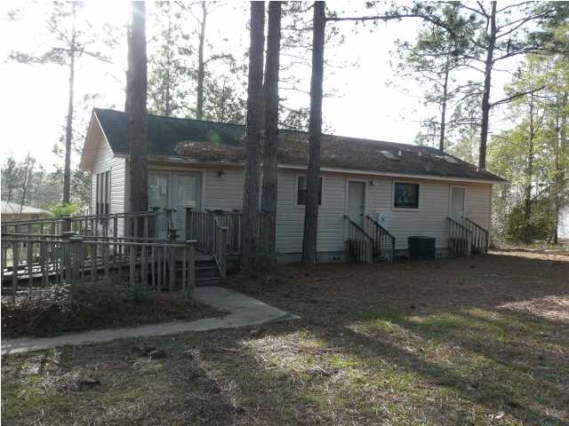 6076 DOGWOOD DR W, CRESTVIEW, FL 32536 (MLS # 594837)