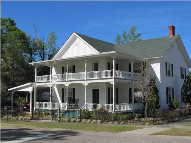 152 LECONTE STREET, DEFUNIAK SPRINGS, FL 32435 (MLS # 594870)