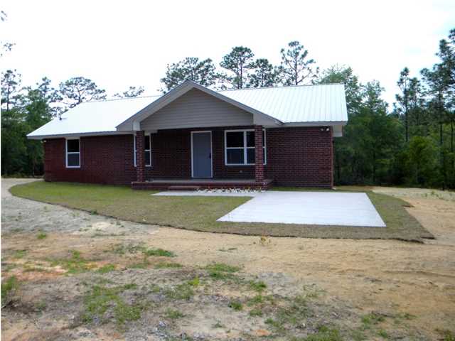 277 WILLOW BEND DR, DEFUNIAK SPRINGS, FL 32433 (MLS # 597433)