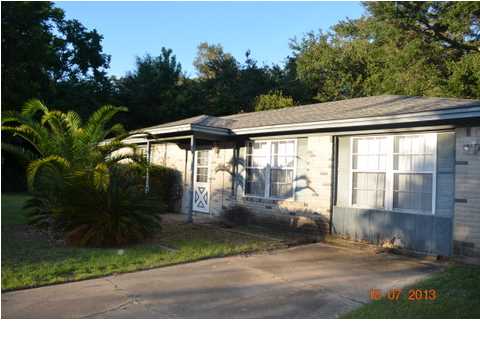 4352 W AVENIDA DE GOLF, PACE, FL 32571 (MLS # 601969)