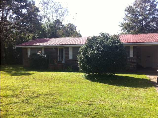 205 JONES RD, CRESTVIEW, FL 32536 (MLS # 606432)