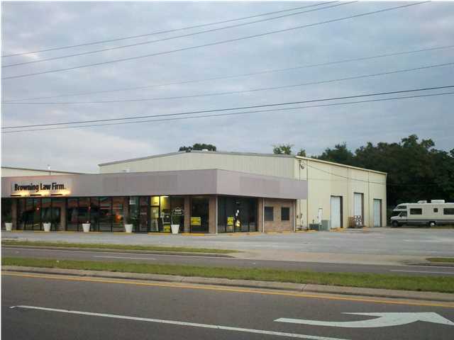 418 RACETRACK RD, FORT WALTON BEACH, FL 32547 (MLS # 606606)