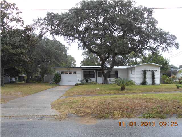 408 NEWCASTLE DR, FORT WALTON BEACH, FL 32547 (MLS # 607524)