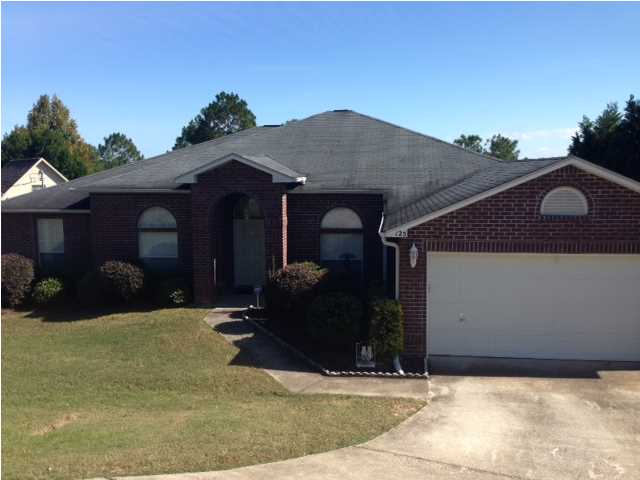 125 VILLACREST DR, CRESTVIEW, FL 32536 (MLS # 607711)