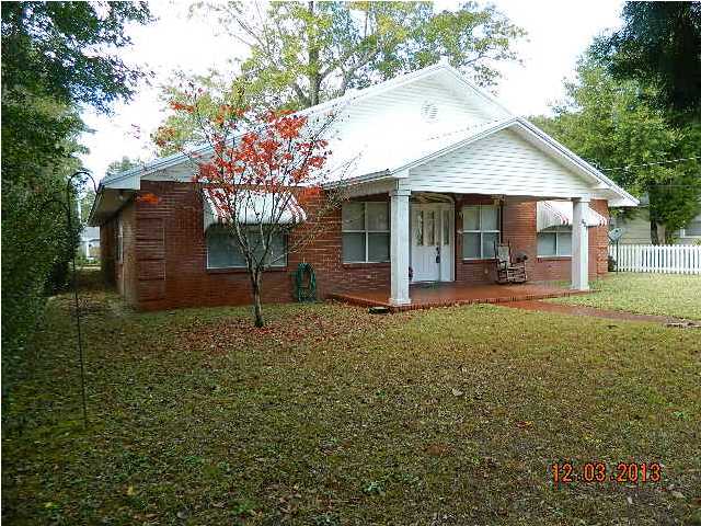 264 S 11TH ST, DEFUNIAK SPRINGS, FL 32435 (MLS # 608396)