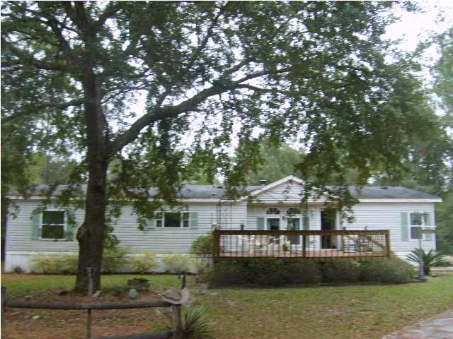 303 WHIPPOORWILL LN, FREEPORT, FL 32439 (MLS # 608977)