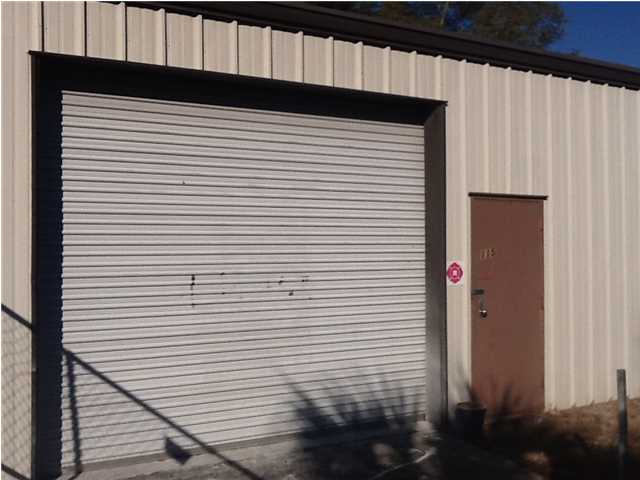 115 SOUTH AVE, FORT WALTON BEACH, FL 32547 (MLS # 612080)